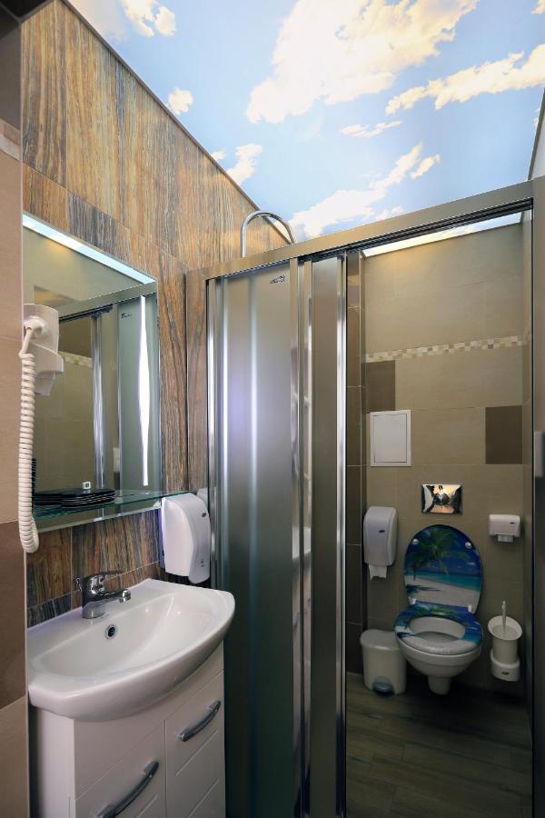 Къща За Гости Кребс Guesthousekrebs Shumen Exteriör bild