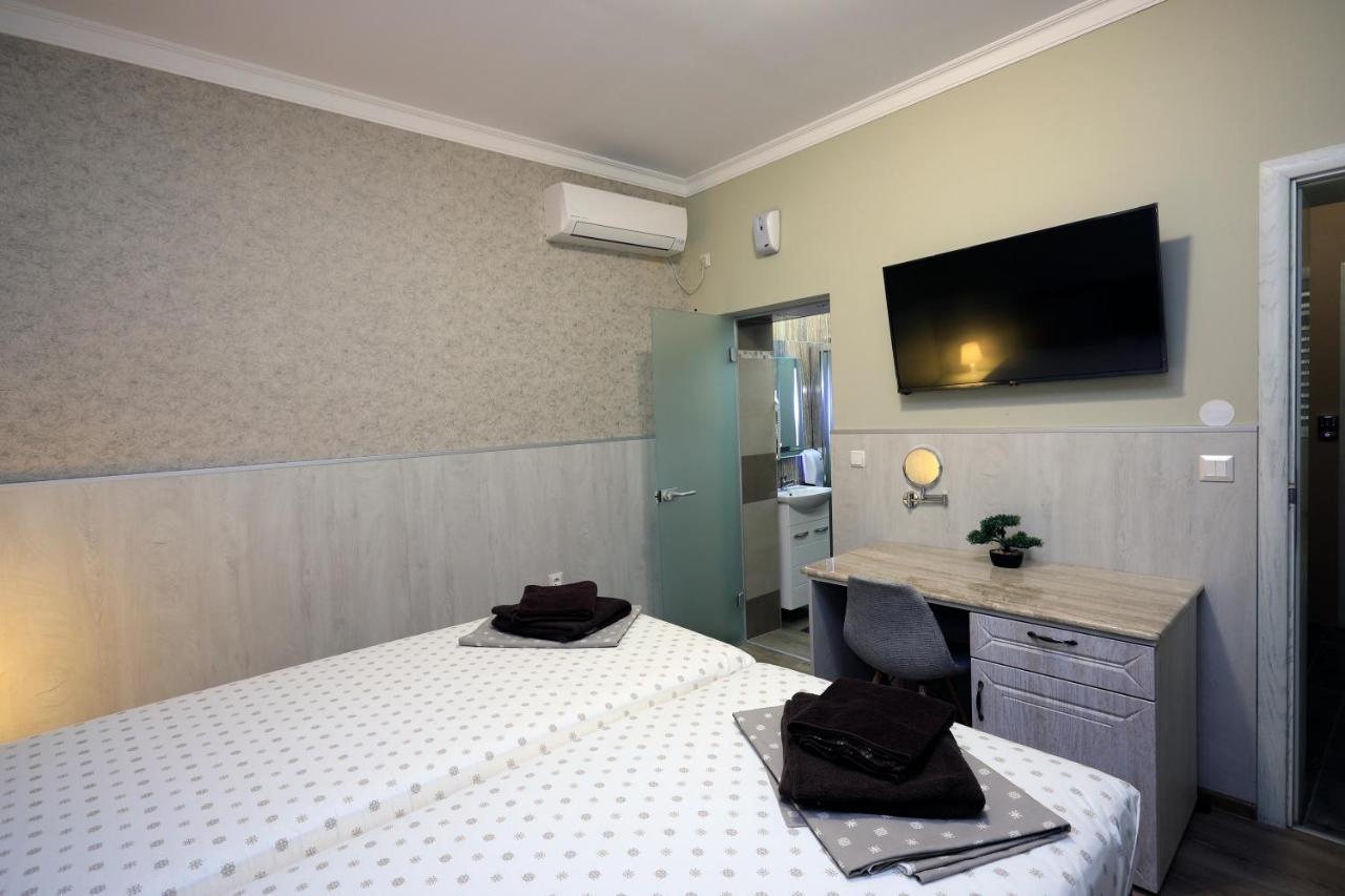 Къща За Гости Кребс Guesthousekrebs Shumen Exteriör bild